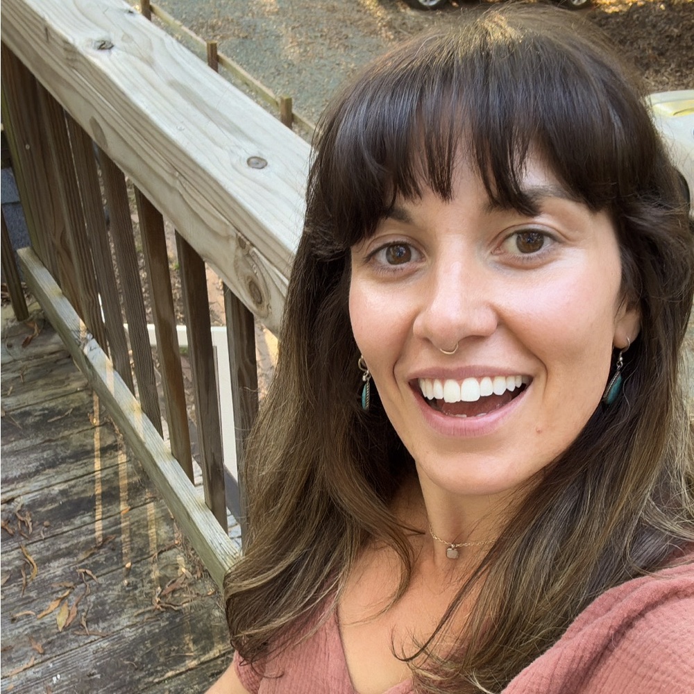 Meet your Posher, Emily